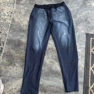 Live brand Jean look pants